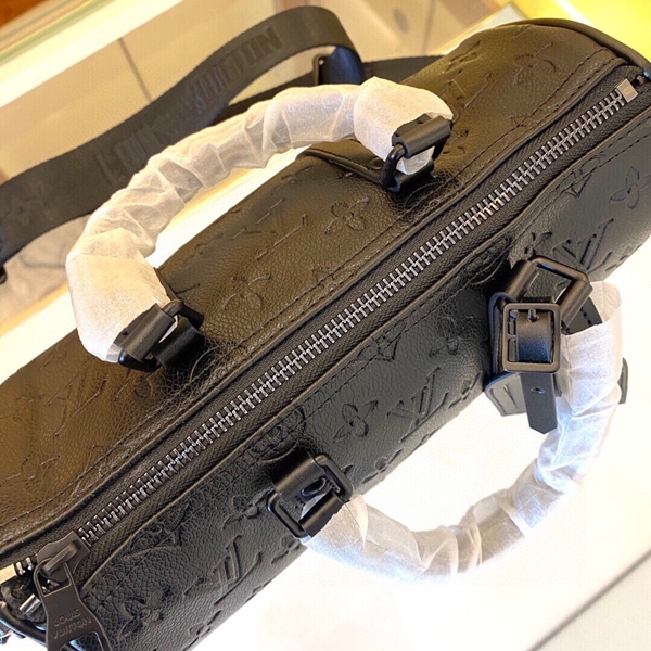 ルイヴィトンバッグ角部分ディテール